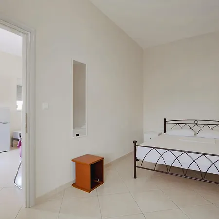 Proi Apartment *